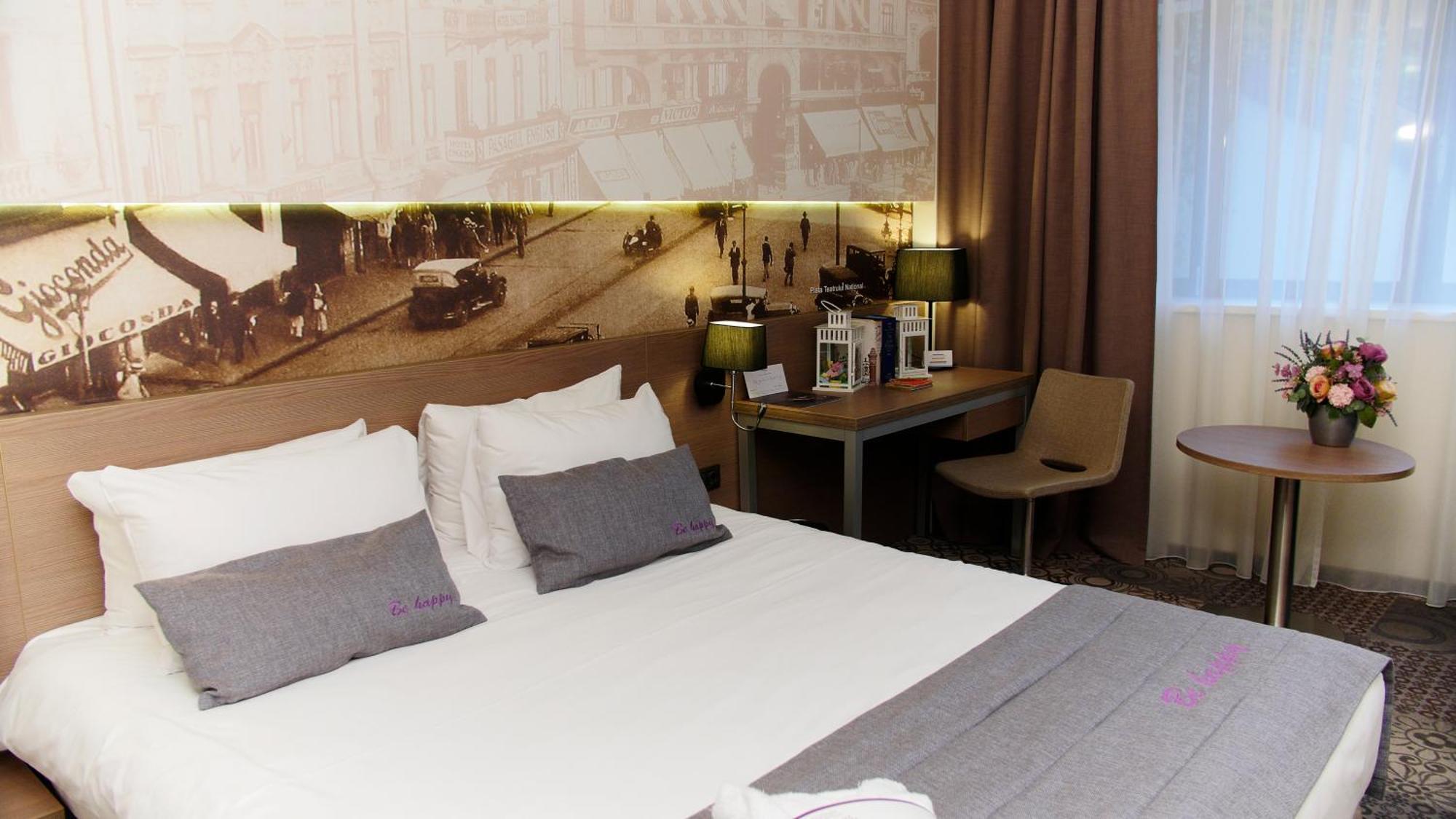 Mercure Bucharest City Center Buitenkant foto