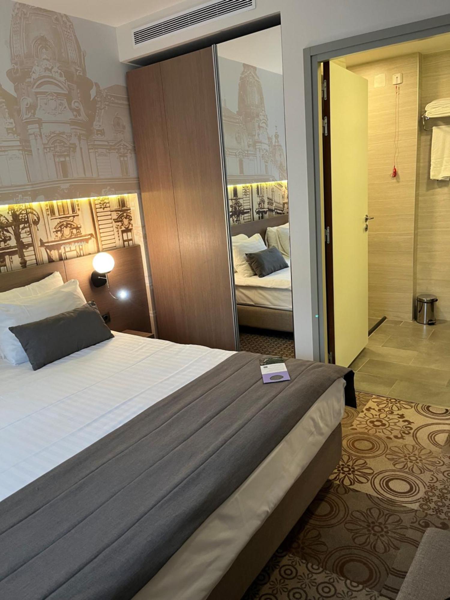 Mercure Bucharest City Center Buitenkant foto