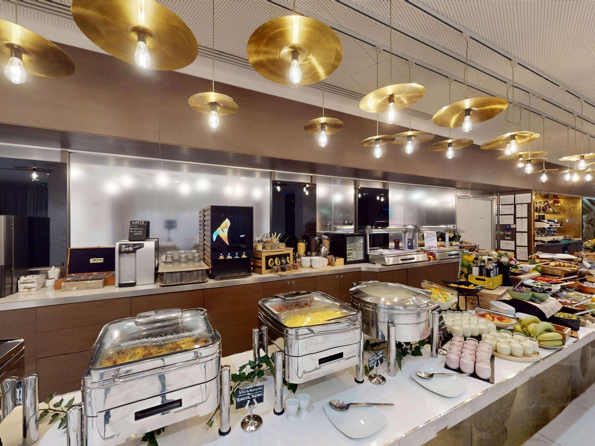 Mercure Bucharest City Center Buitenkant foto